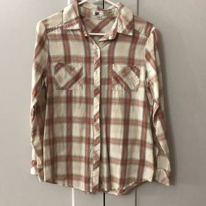 Kut from the Kloth button up plaid blouse